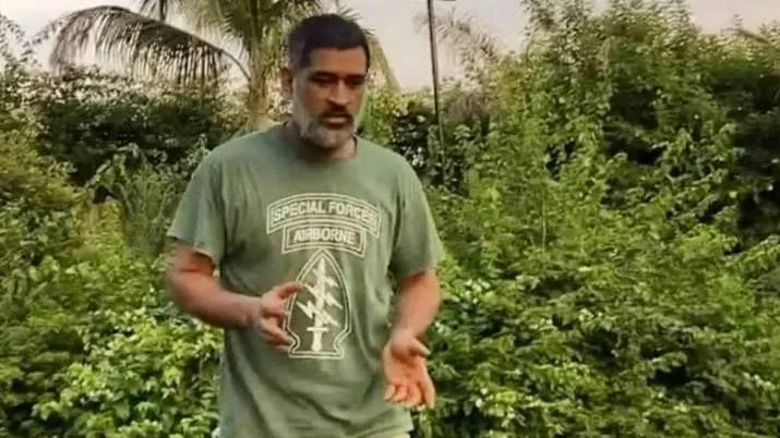 Dhoni's new look did not appeal to the fans, this special appeal, a video of former India captain Ca- India TV Hindi