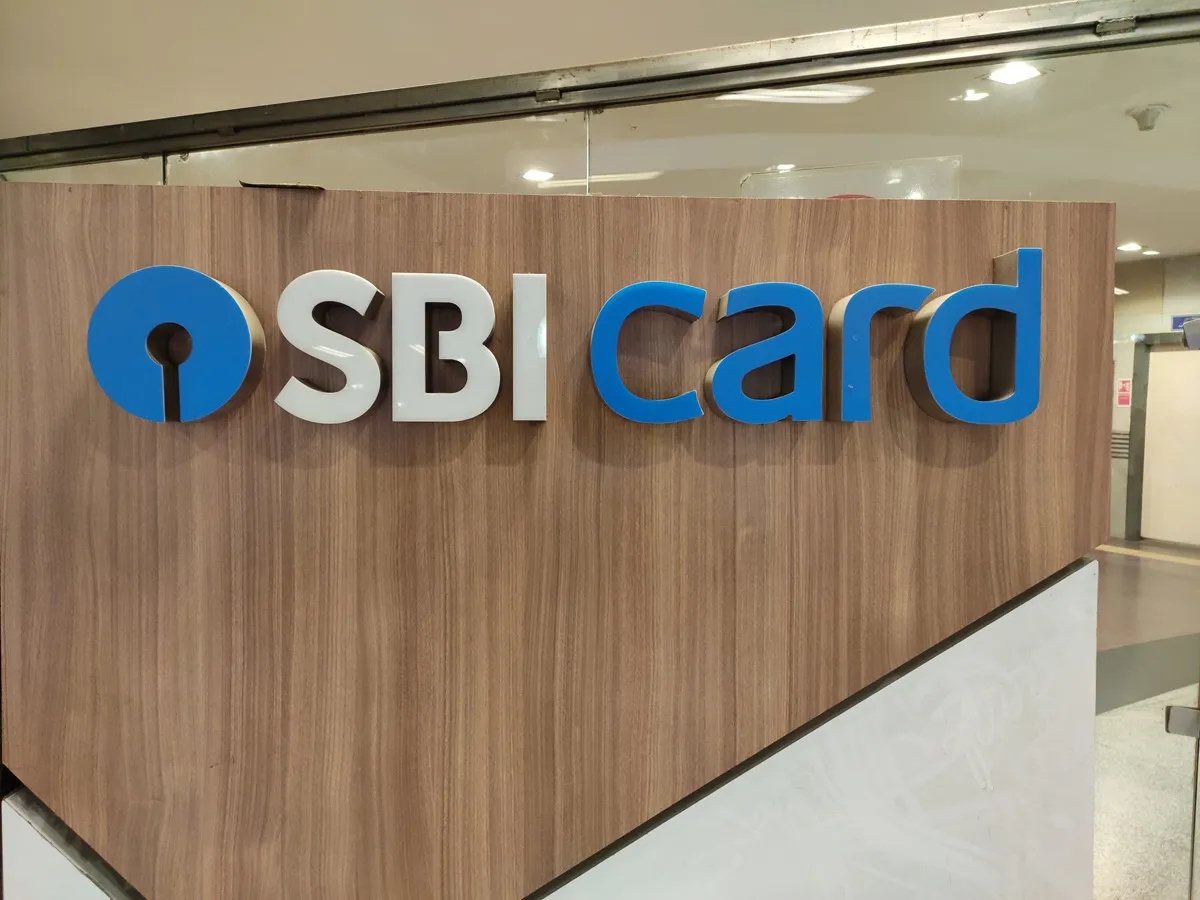 SBI Card Q4 profit dip- India TV Paisa