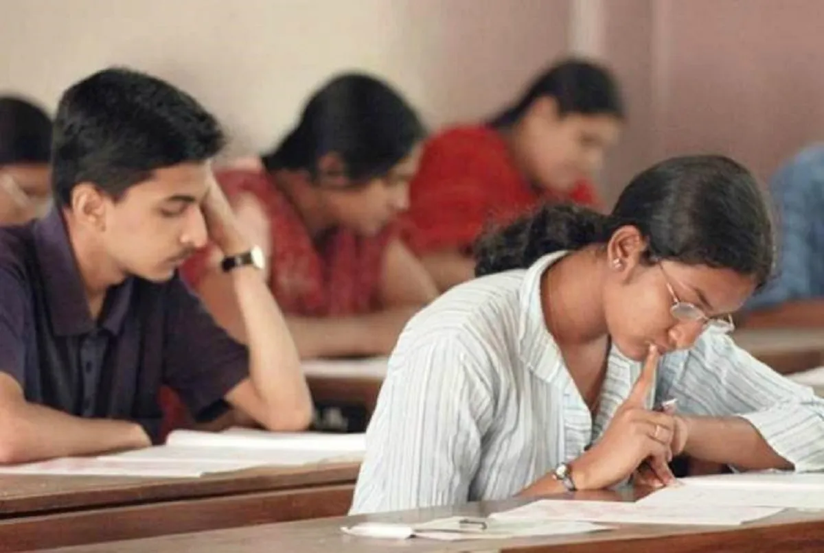 CISCE changes the pattern of 11th-12th examination, project...- India TV Hindi
