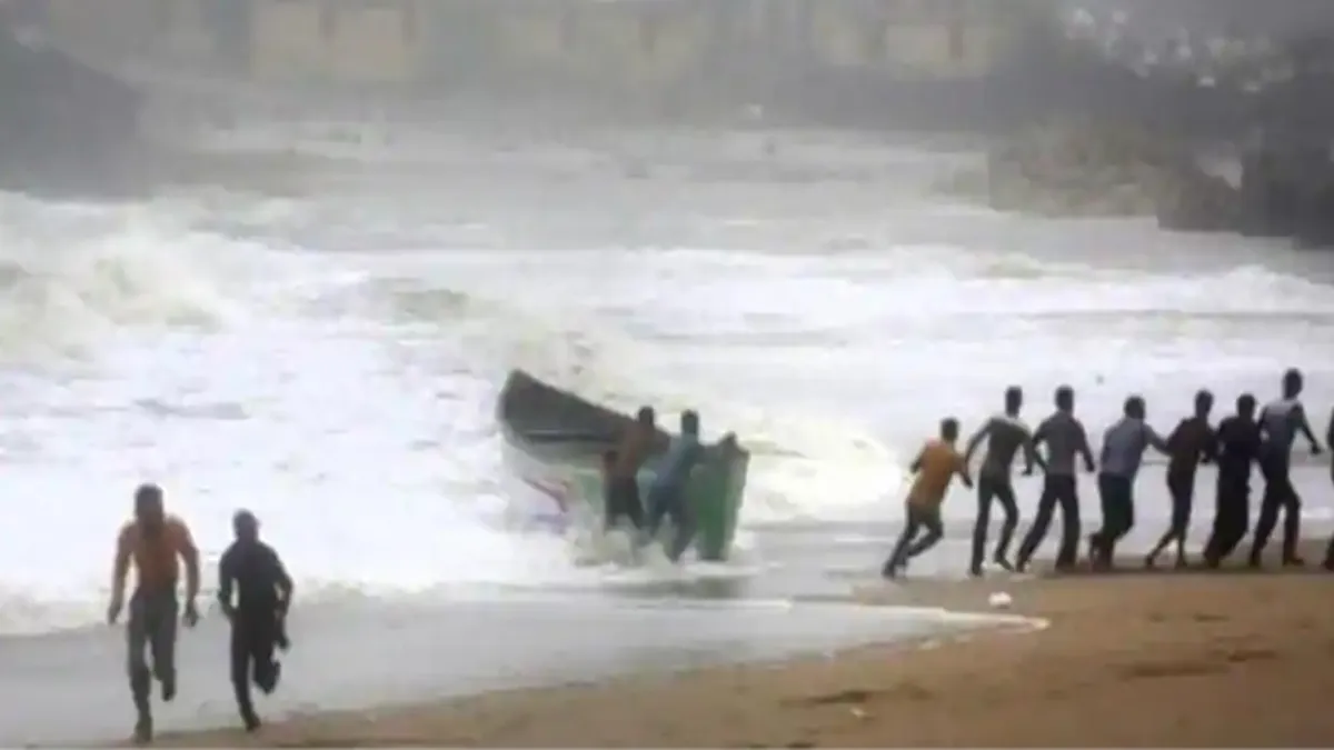 Cyclone Nisarga: Ahead of landfall, rains lash Mumbai- India TV Hindi