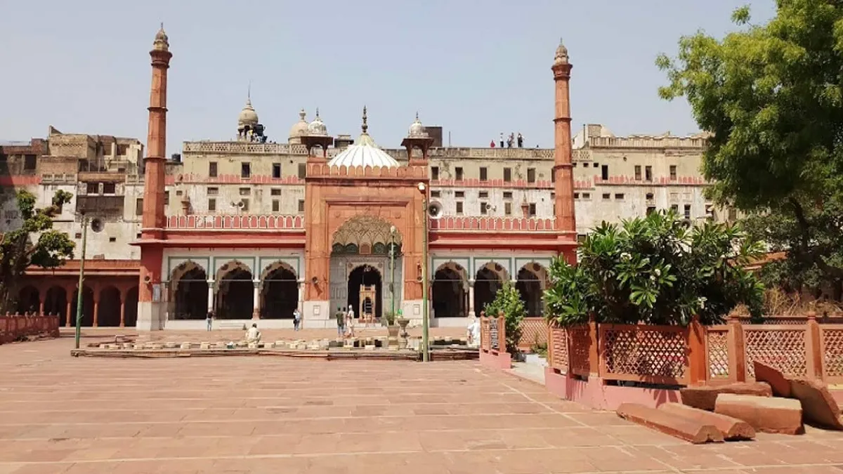 Fatehpuri Mosque- India TV Hindi