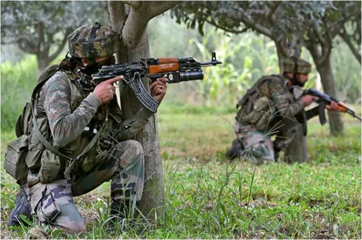 Pakistan shells forward areas along LoC in Jammu Kashmir's Rajouri- India TV Hindi
