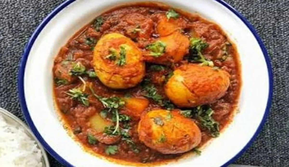How to make egg curry in Kerala style, family fingers will be licking, this egg curry is spicy egg c- India TV Hindi