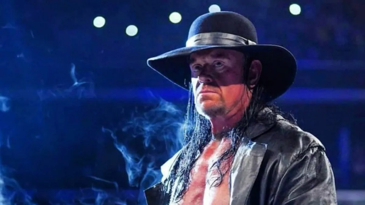 WWE legend Undertaker bids farewell at Survivor Series 2020- India TV Hindi