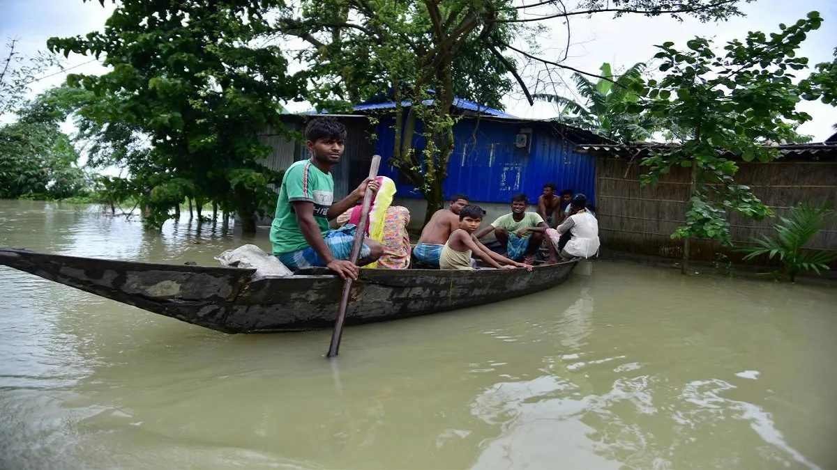 Assam Flood, 27.64 lakh people affected in 26 districts- India TV Hindi