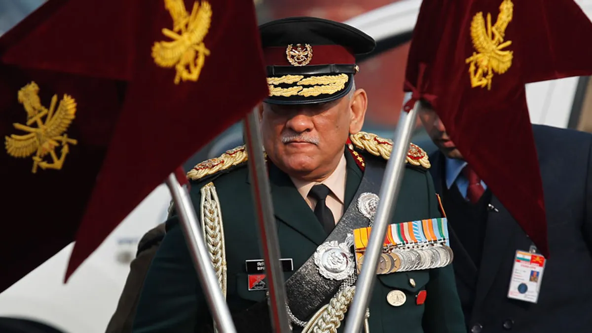 CDS General Bipin Rawat Leh Visit Amid Tensions With China- India TV Hindi