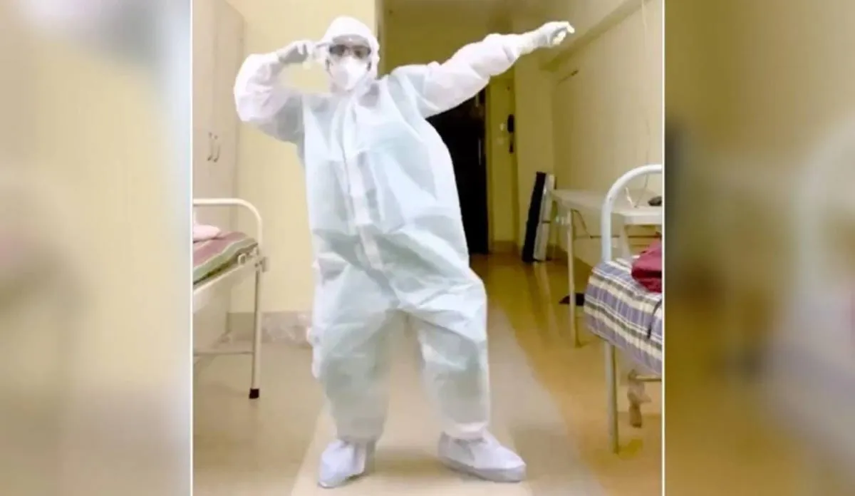 डॉक्टर का डांस वीडियो हुआ वायरल- India TV Hindi