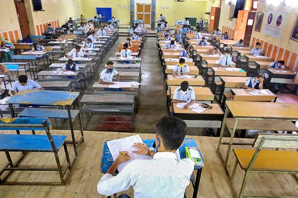 Tamil Nadu not in a position to conduct college final...- India TV Hindi