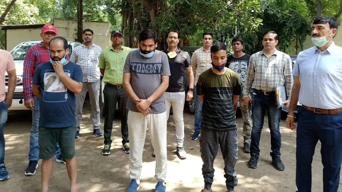 500 से ज्यादा गाड़ियां चुराने वाले गिरोह का पर्दाफाश, तीन सदस्य गिरफ्तार- India TV Hindi