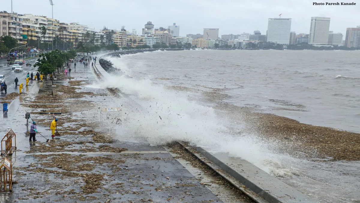 Heavy Rain Alert In Mumbai Today, Civic Body Says Stay Away From Coast- India TV Hindi