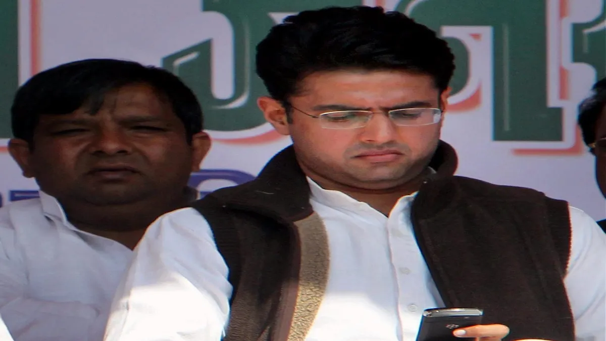 NSUI Rajasthan President resigns after Sachin Pilot sacked from Ashok Gehlot Govt । पायलट को पद से ह- India TV Hindi