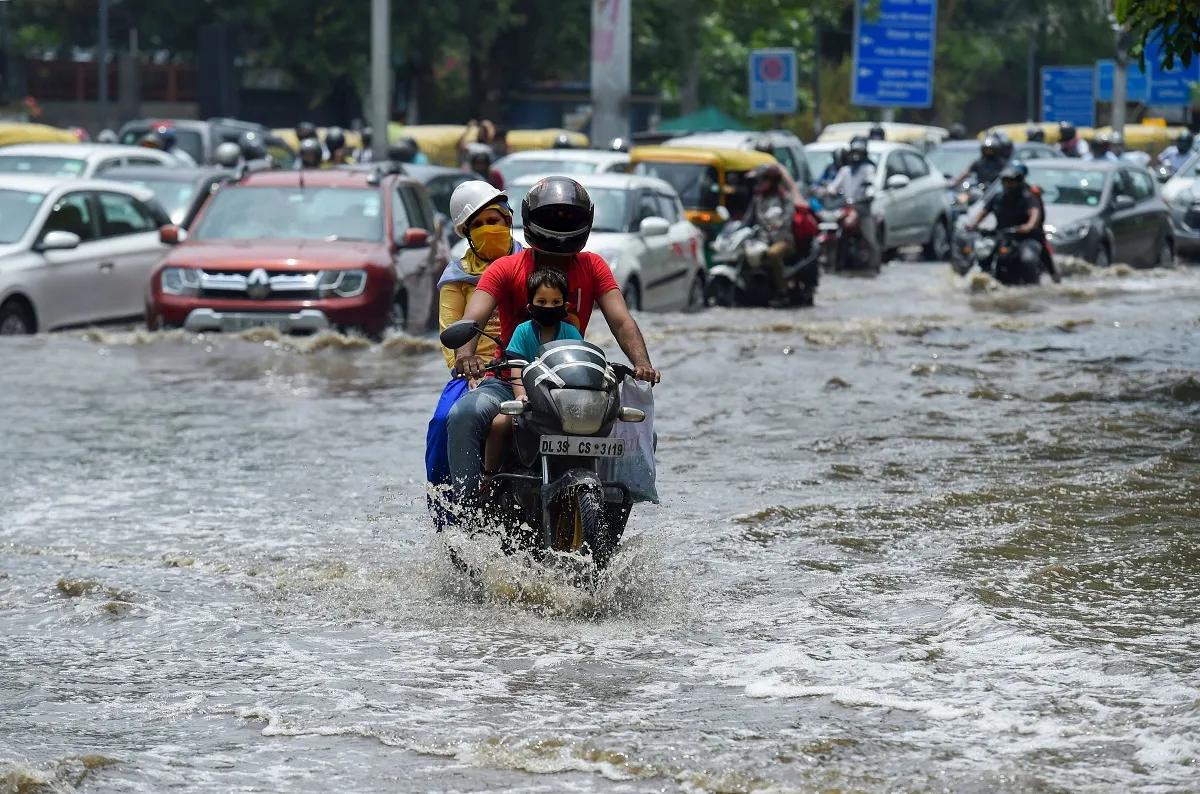 heavyrainfall in delhi warning issued for next two days । मौसम विभाग ने अगले दो दिन में दिल्ली के कु- India TV Hindi