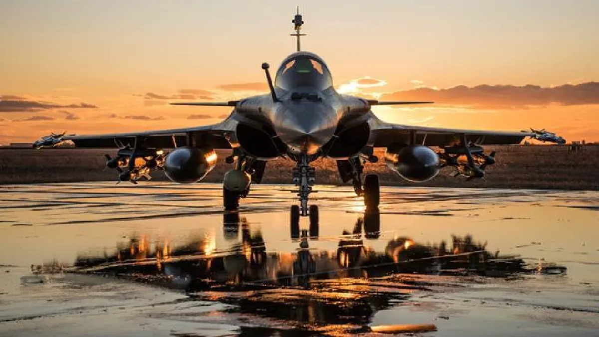 Rafale fighter jets will not use Pakastani airspace on way to Ambala Air base- India TV Hindi