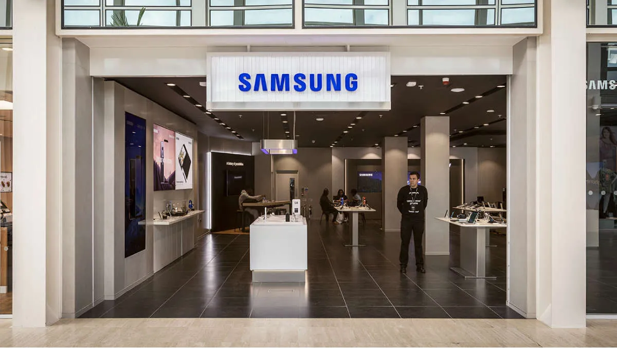 Samsung tops India premium smart phone market in H1- India TV Paisa