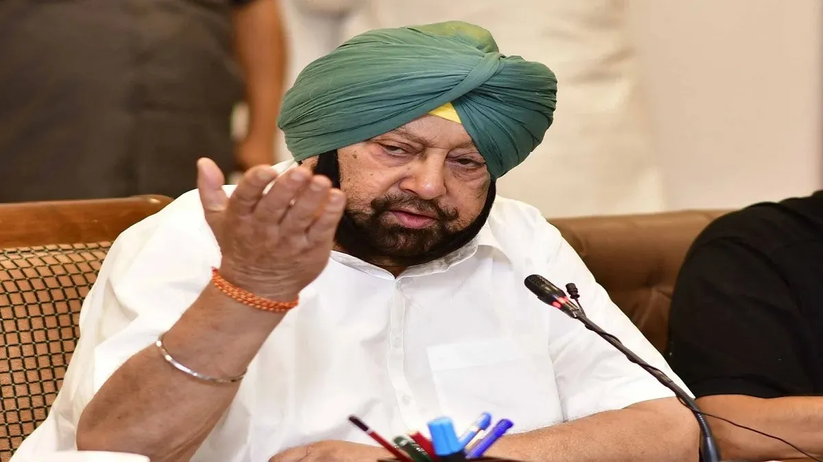 Punjab CM launches scheme for free sanitary pads to...- India TV Hindi
