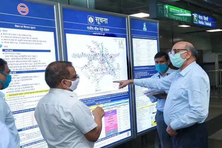 DMRC chief inspects Rajiv Chowk Metro station- India TV Hindi