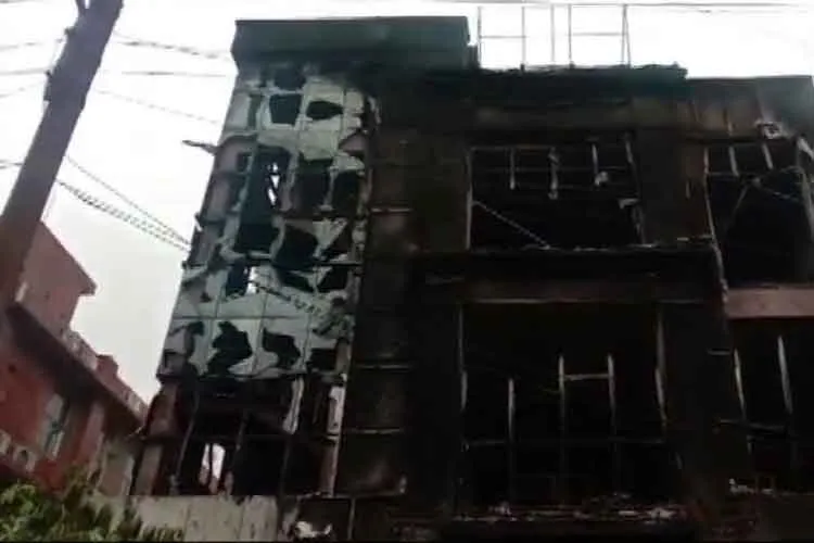 Noida: One dead after fire broke at a factory in Sector-63...- India TV Hindi
