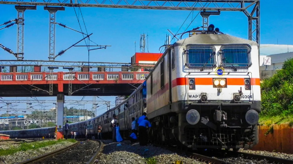 Indian Railways makes freight transportation easier- India TV Paisa