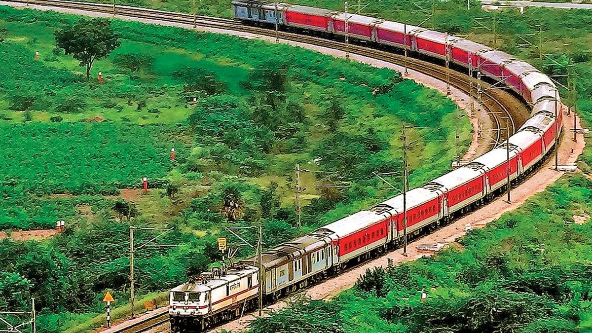  Indian Railways clone train scheme to get rid waiting tickets- India TV Paisa