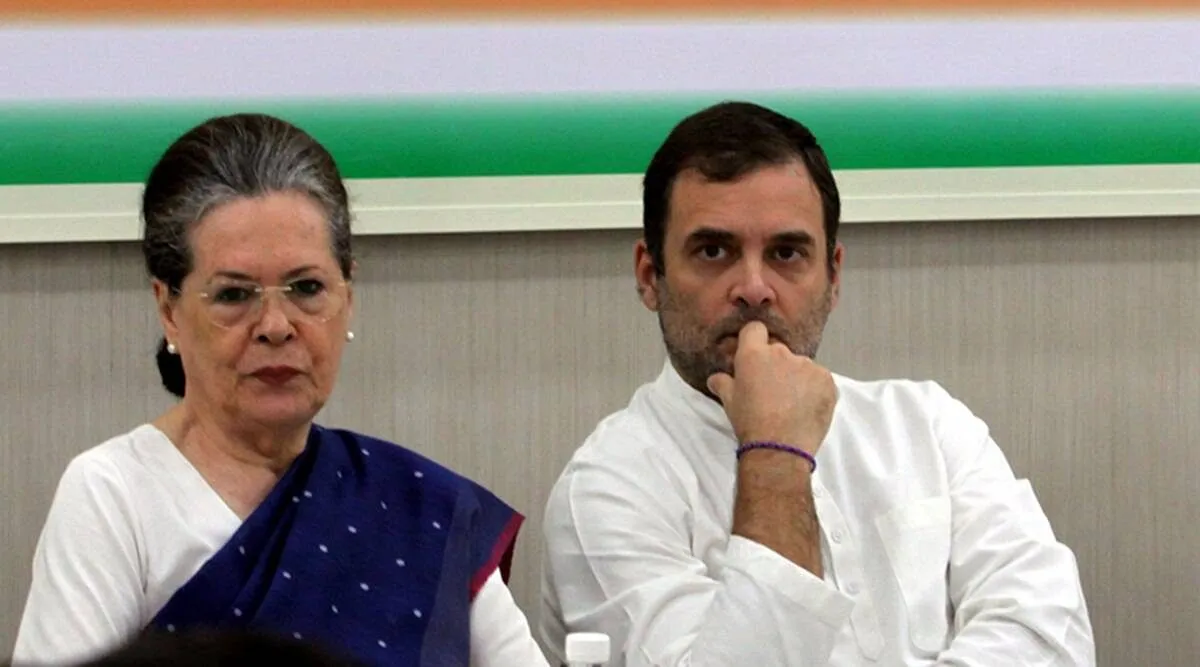 Rahul Gandhi and Sonia Gandhi return back form America this...- India TV Hindi