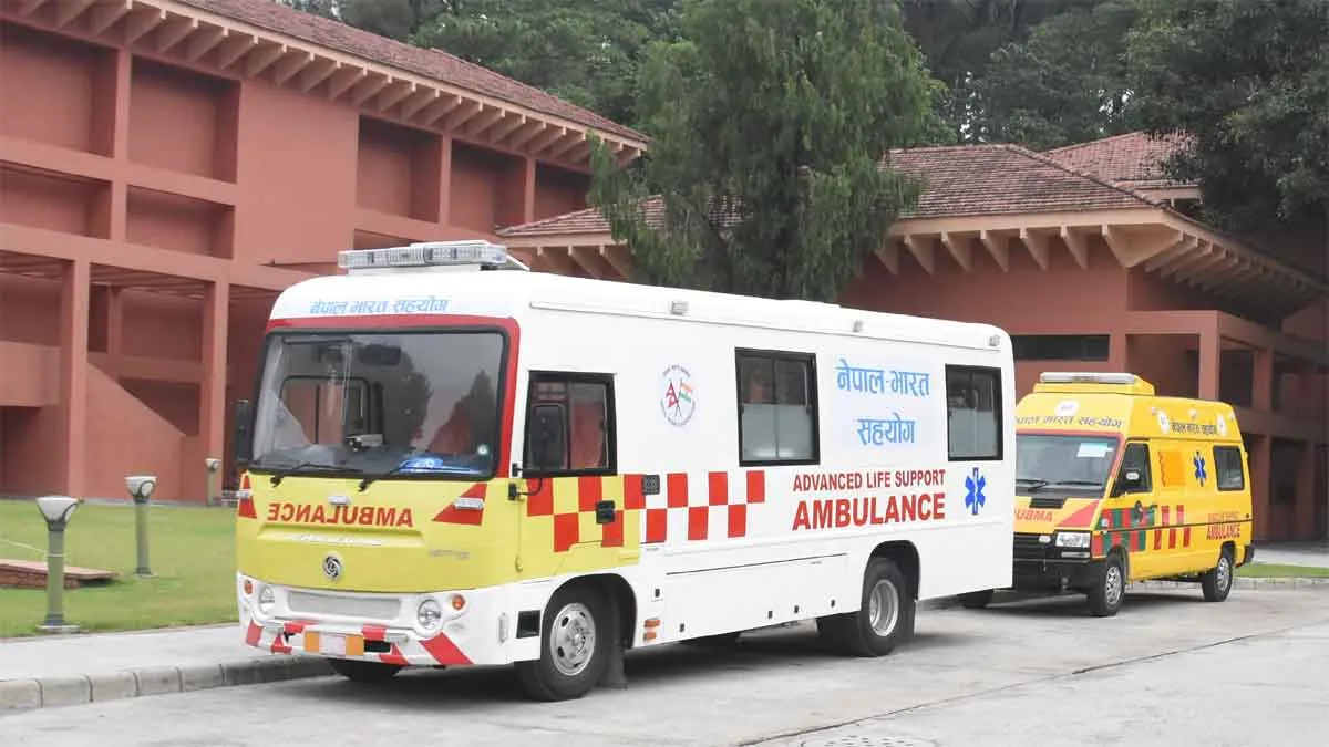 India Nepal Gandhi Jayanti, Nepal Gandhi Jayanti Buses, Nepal Gandhi Jayanti Ambulances- India TV Hindi