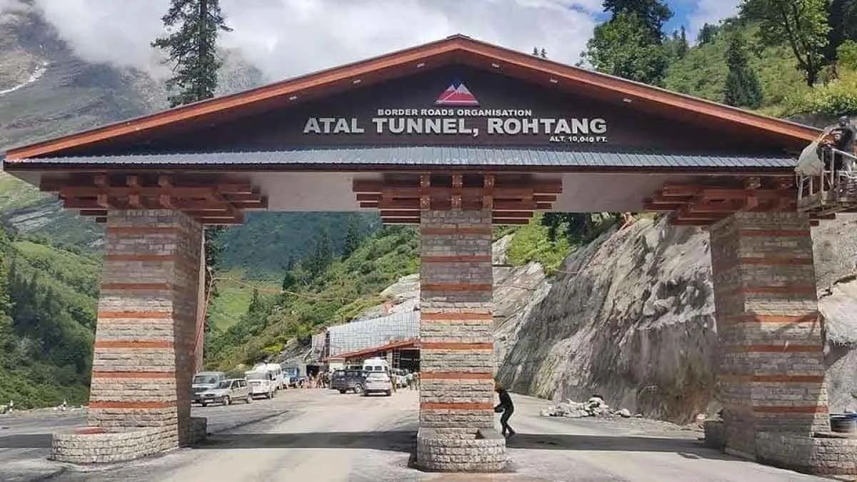 SAIL Supplied 9,000 tonnes of steel for Atal Tunnel - India TV Paisa