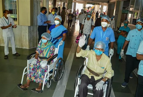 Covid recoveries exceeded active cases by over 48 lakh: Health Ministry- India TV Hindi