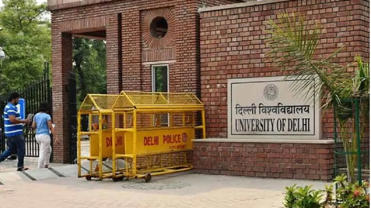 Delhi university starts appointment of 800 permanent teachers- India TV Hindi
