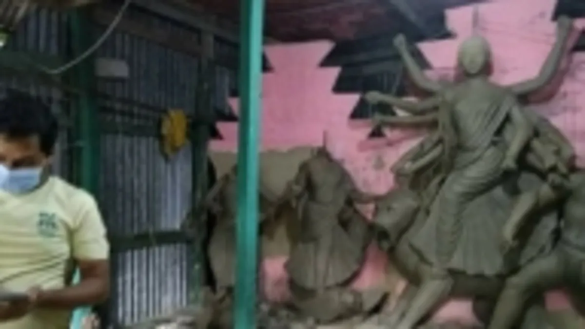 Durga temple idols vandalized in Bangladesh । बांग्लादेश में दुर्गा मंदिर की मूर्तियों में तोड़फोड़- India TV Hindi