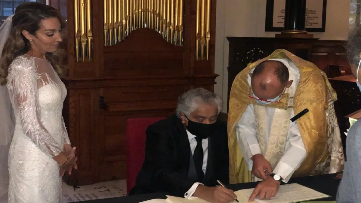 65 साल के हरीश साल्वे ने की दूसरी शादी, जानिए कौन हैं उनकी नई पत्नी- India TV Hindi