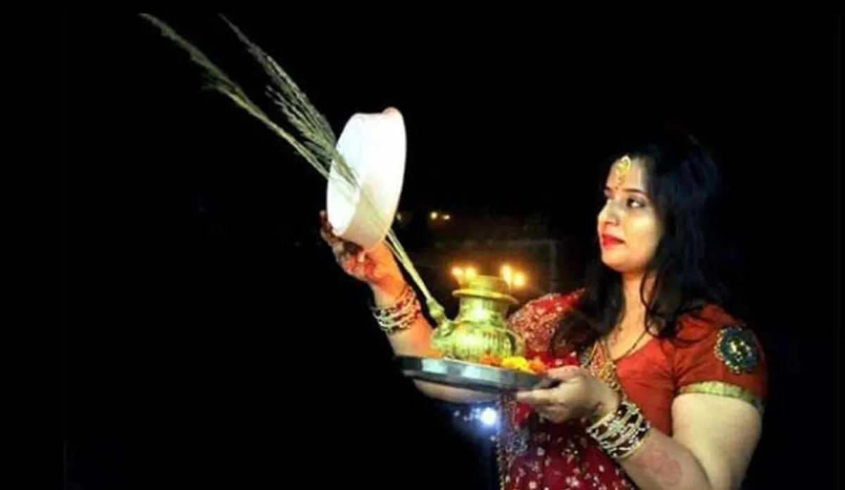 Karwa Chauth 2020: जानिए किस दिन पड़ रहा है करवा चौथ, साथ ही जानें शुभ मुहूर्त और पूजा विधि- India TV Hindi