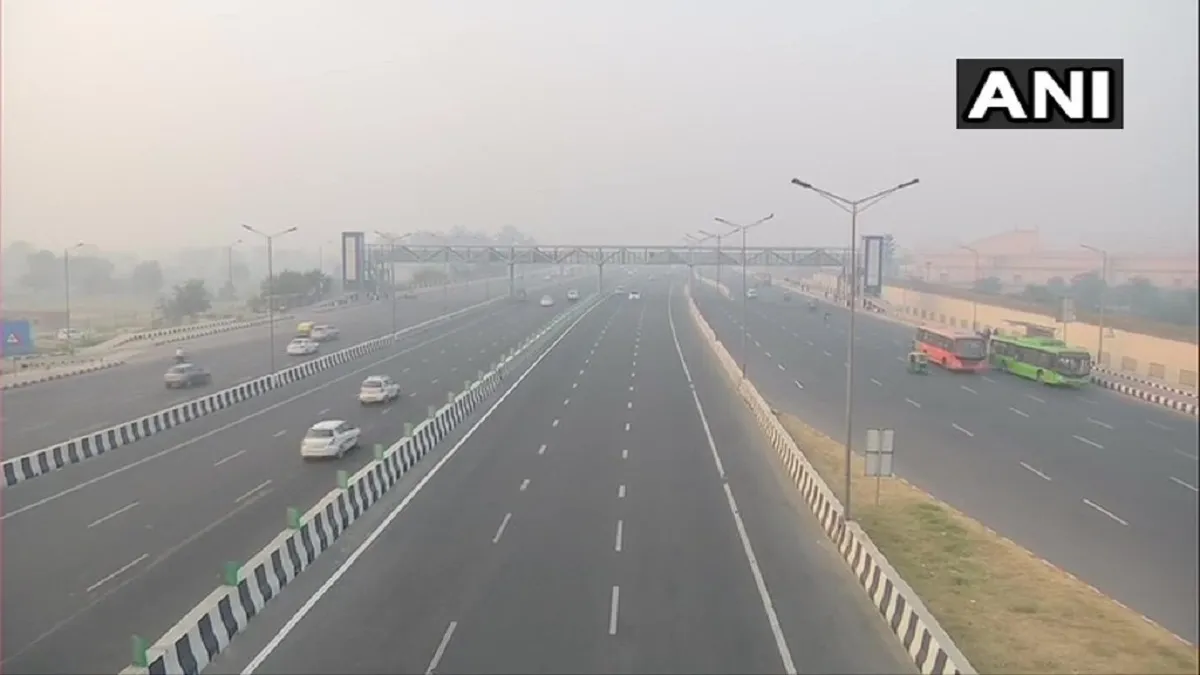 दिल्‍ली में सांस लेना मुश्किल! बहुत ज्यादा बढ़ा वायु प्रदूषण, 400 के पार AQI- India TV Hindi