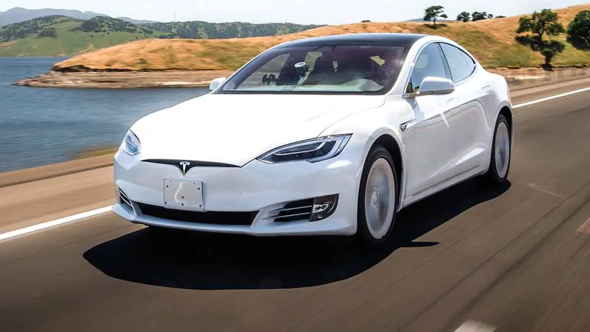 Tesla may run on Indian roads in 2021, says Elon Musk- India TV Paisa
