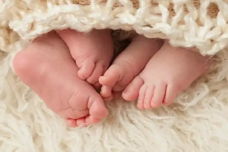 पालघर: जुड़वा बच्चों...- India TV Hindi