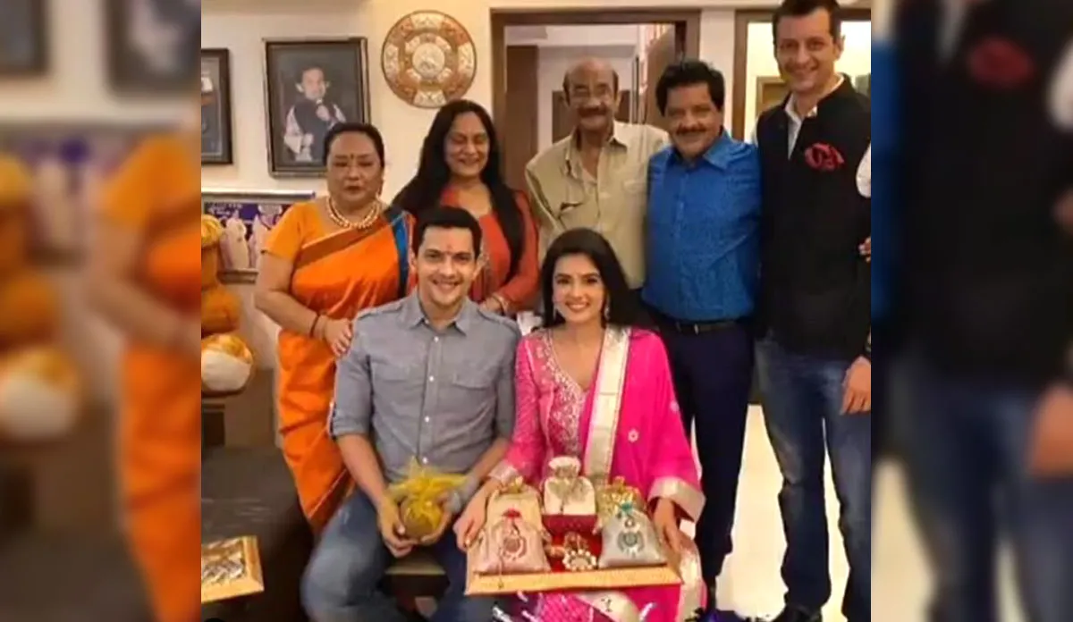 aditya narayan and shweta agarwal roka ceremony pic- India TV Hindi