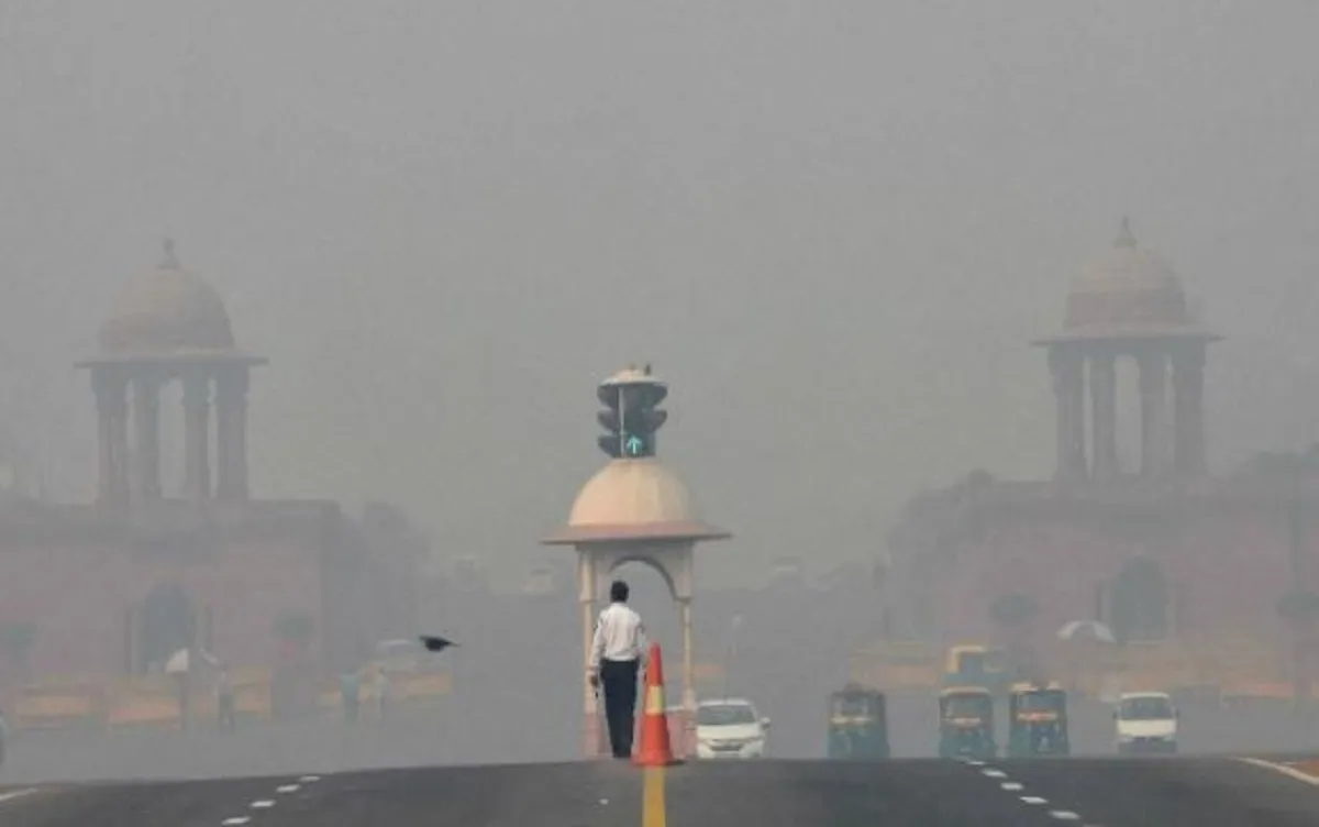 दिल्ली की वायु गुणवत्ता में फिर गिरावट, ‘खराब’ श्रेणी में की गई दर्ज- India TV Hindi