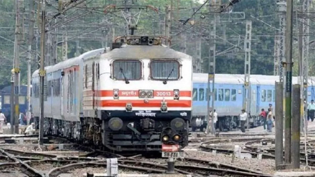 railway to resume services in punjab from today says piyush goyal । पंजाब में रेल सेवाएं आज से फिर स- India TV Hindi