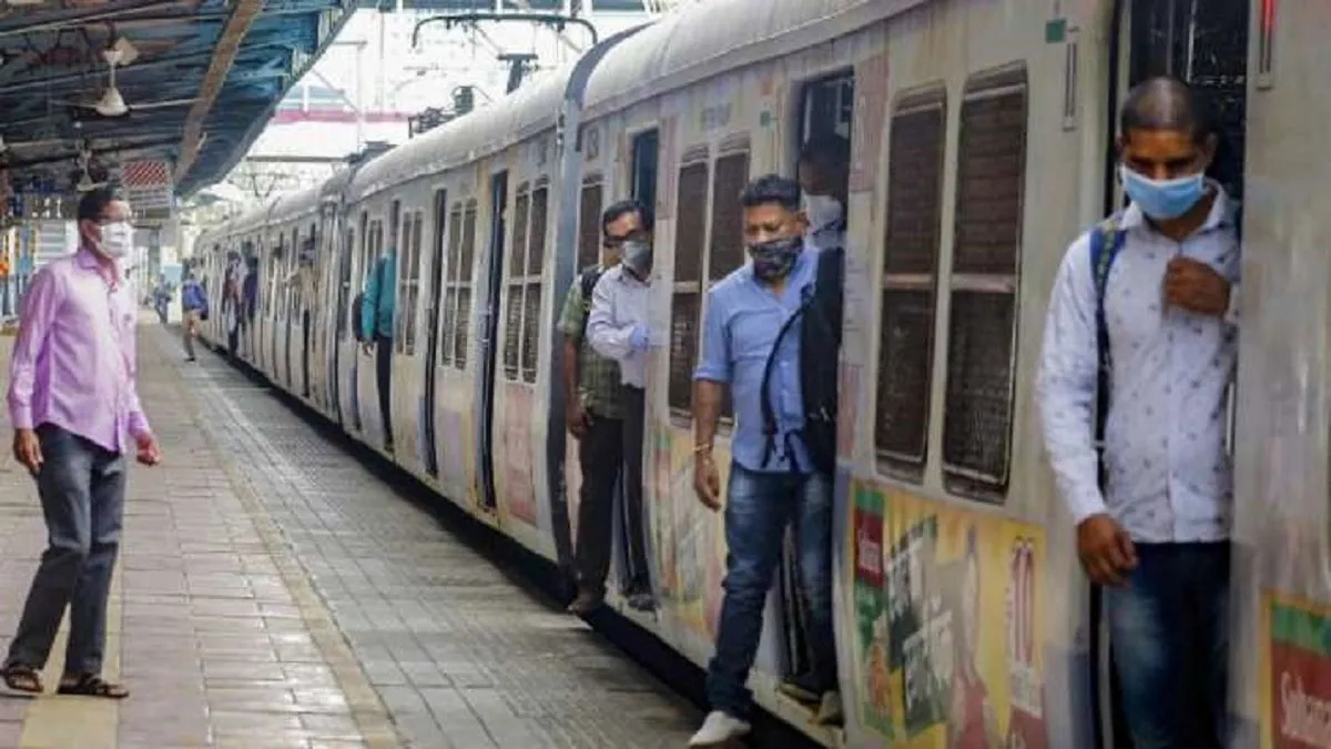 शेख को रेलवे पुलिस ने...- India TV Hindi