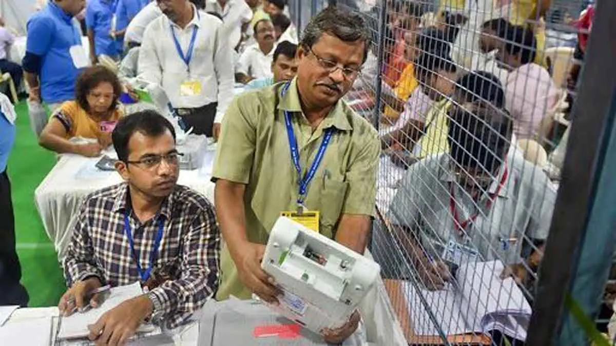 Bihar Election Result 2020: 10 बजे तक के रुझान, जानिए कौन आगे, कौन पीछे- India TV Hindi