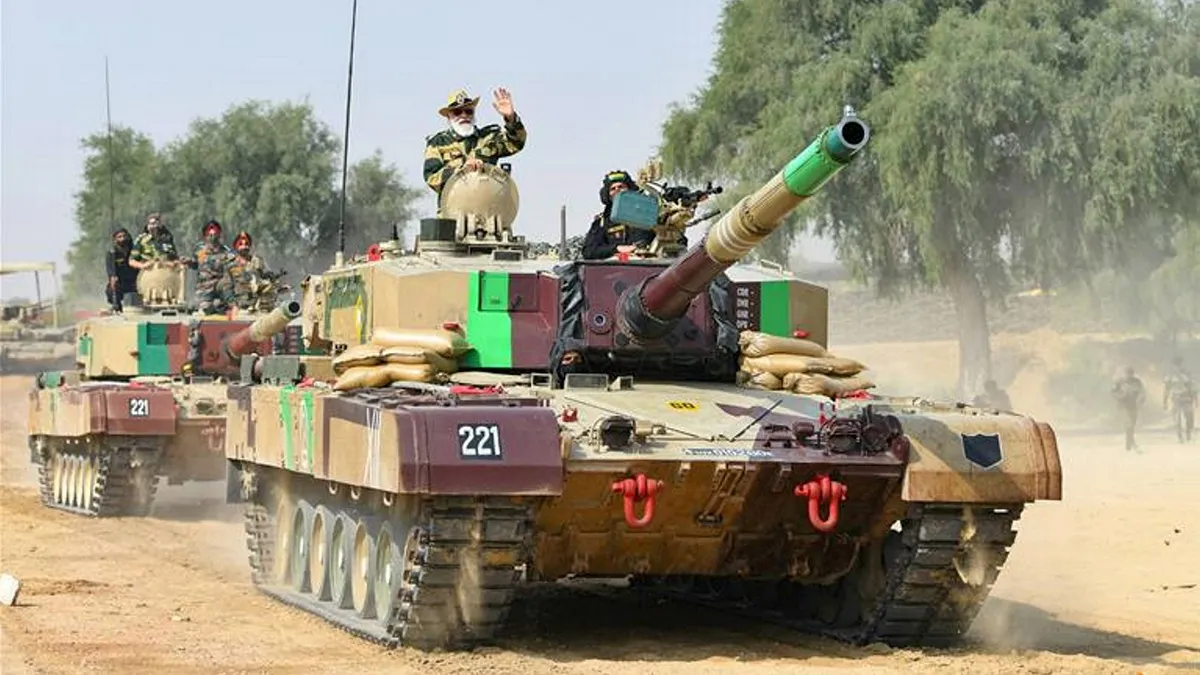 दिवाली के दिन दुश्मनों पर बरसे PM मोदी, कहा- आजमाया गया तो मिलेगा ‘प्रचंड जवाब’- India TV Hindi