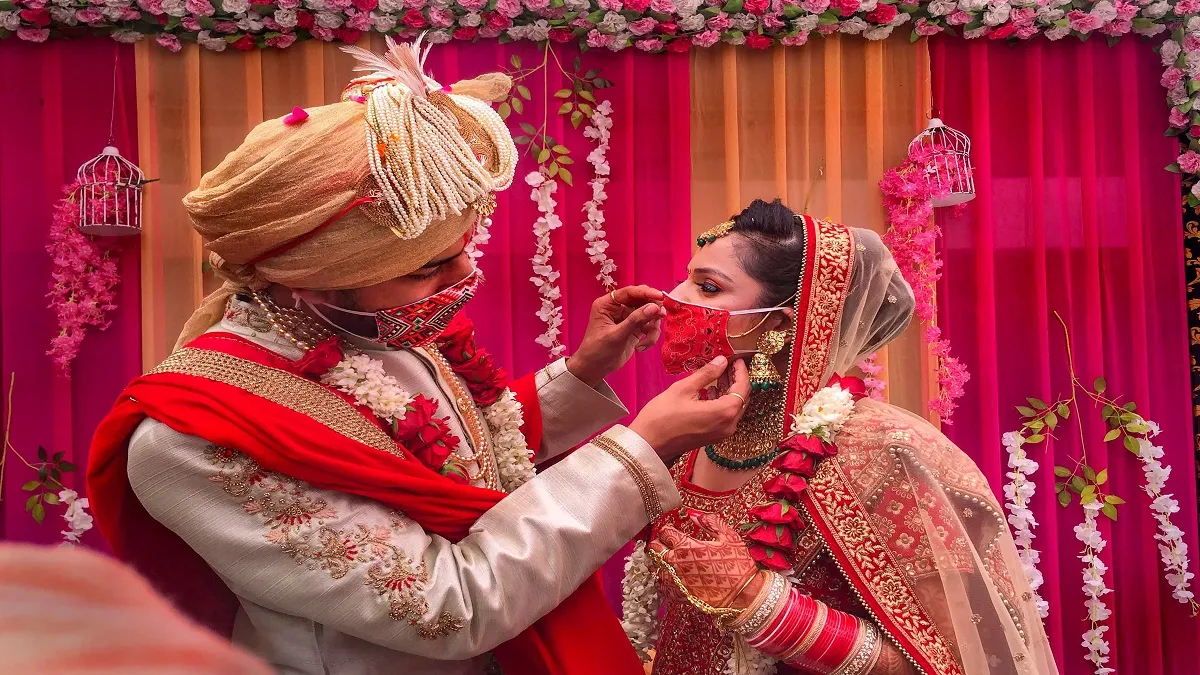 girl marriage govt giving 40 thousand fact check । क्या बेटियों के शादियों के लिए ₹40 हजार दे रही है- India TV Hindi