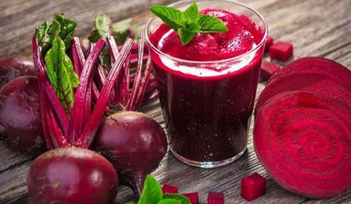 Food For Hemoglobin how to increase and improve the level of hemoglobin  naturally in hindi: शरीर में हो रही है हीमोग्लोबिन की कमी, बस करें इन चीजों  का सेवन - India TV Hindi News