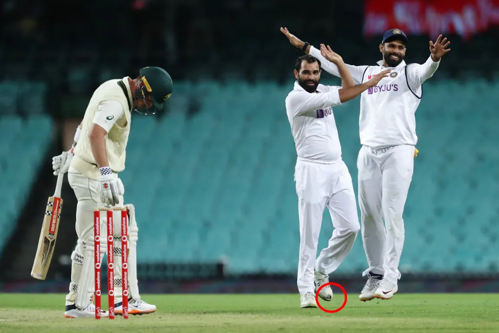 IND vs AUS: Mohammed Shami seen bowling in Australia with torn shoes, know what is the reason? - India TV Hindi