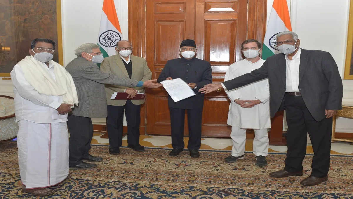 Opposition delegation meets President Ram Nath Kovind, seeks repeal of farm laws- India TV Hindi