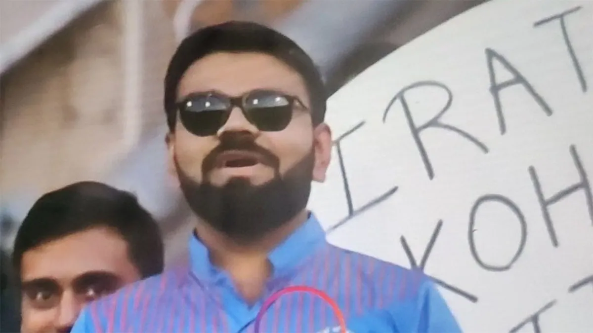 AUS vs IND 3rd T20I: When Virat Kohli saw his Duplicate in the audience, his reaction was something - India TV Hindi