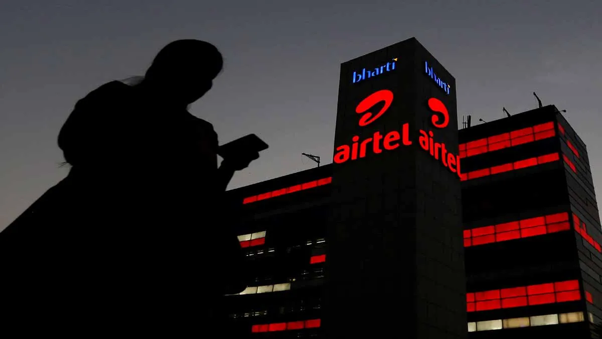 Airtel demos live 5G service over commercial network in Hyderabad; says network 5G ready- India TV Paisa