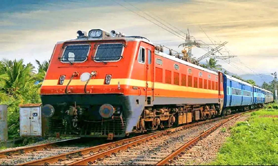 indian railways IRCTC latest cancelled trains full list रेलवे ने कैंसिल की कई ट्रेनें, कहीं आपकी ट्र- India TV Hindi