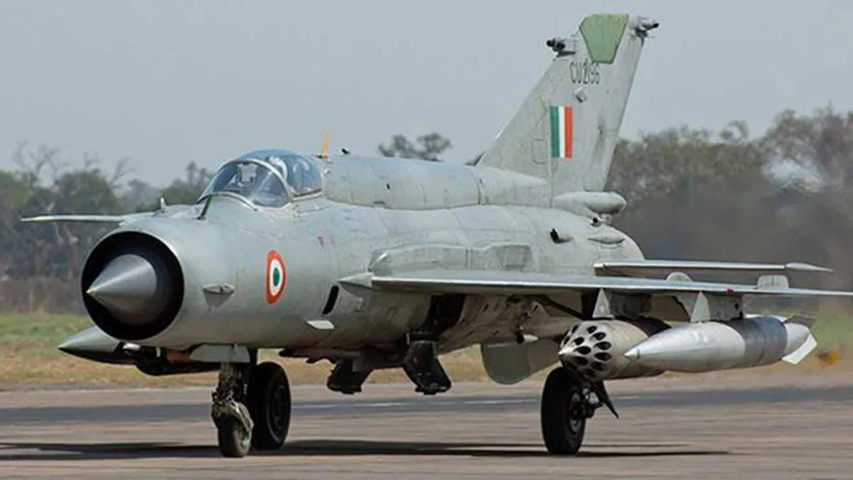 वायुसेना का MIG-21 बाइसन विमान बड़ी तकनीकी खराबी के बाद क्रैश हुआ - India TV Hindi