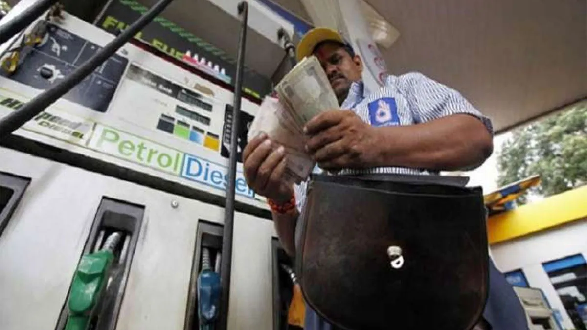 69 percent people want reduction in excise duty on petrol and diesel- India TV Paisa