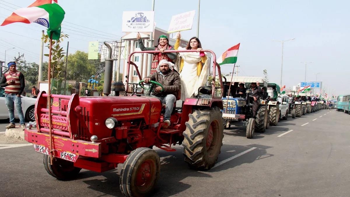 tractor rally on republic day kisan leaders delhi police meeting Tractor Rally: दिल्ली पुलिस और किसा- India TV Hindi